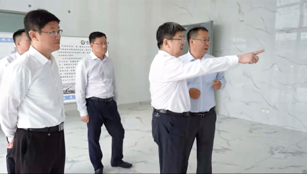 淮南市委書記任澤鋒赴芯視佳K2工廠調(diào)研項目建設(shè)情況